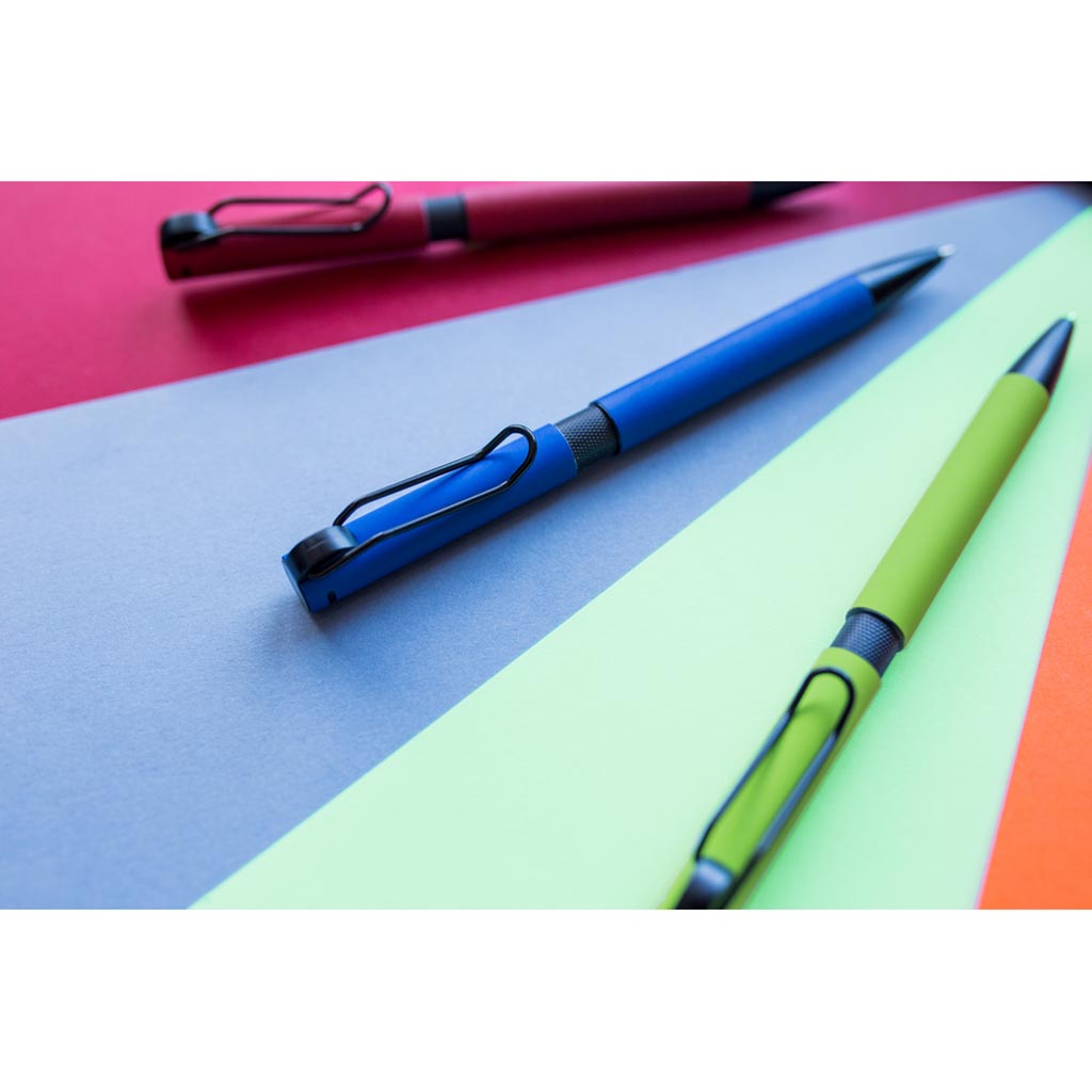 clients/infiniprinting/ax/photos_BD/AX14567-P2-Stylo-bille-corp-colore-et-clip-"lasseau"-|-Amara-imprime-.jpg